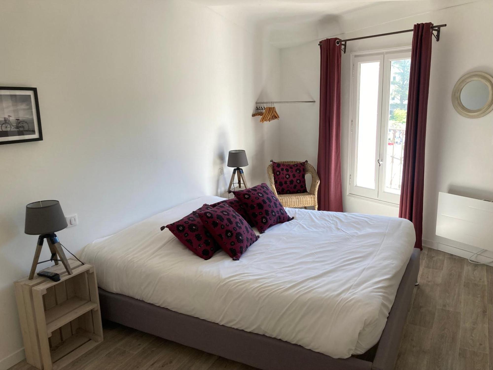 Le Petit Hermitage Apt Ngoại thất bức ảnh