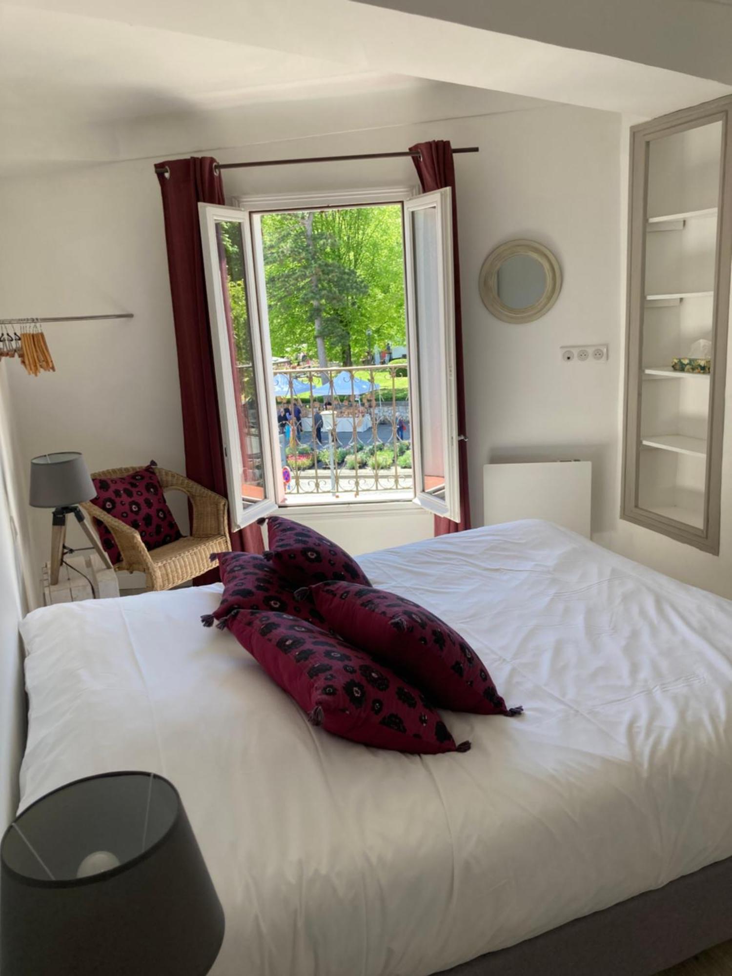 Le Petit Hermitage Apt Ngoại thất bức ảnh